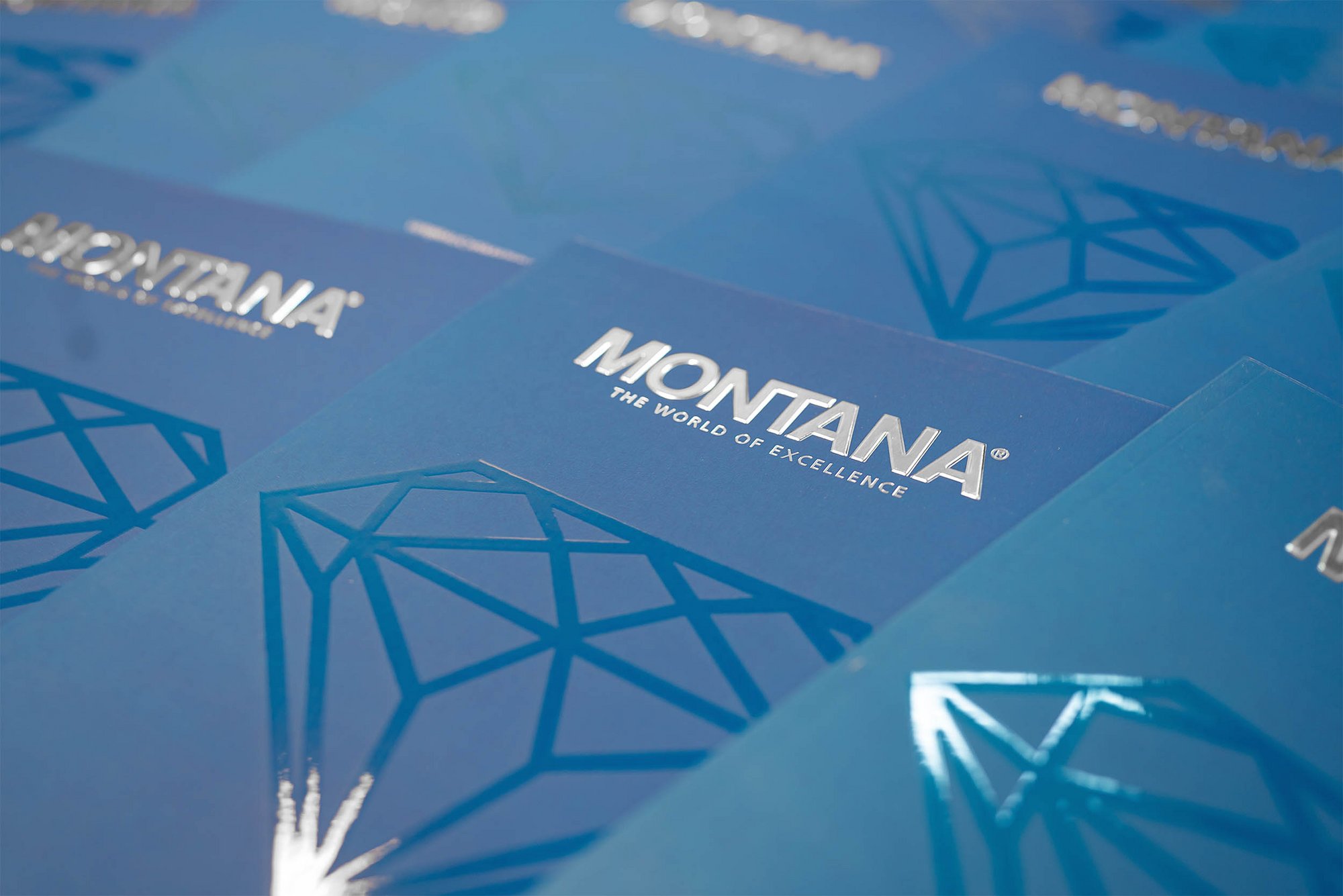 Page de couverture du catalogue MONTANA, téléchargement