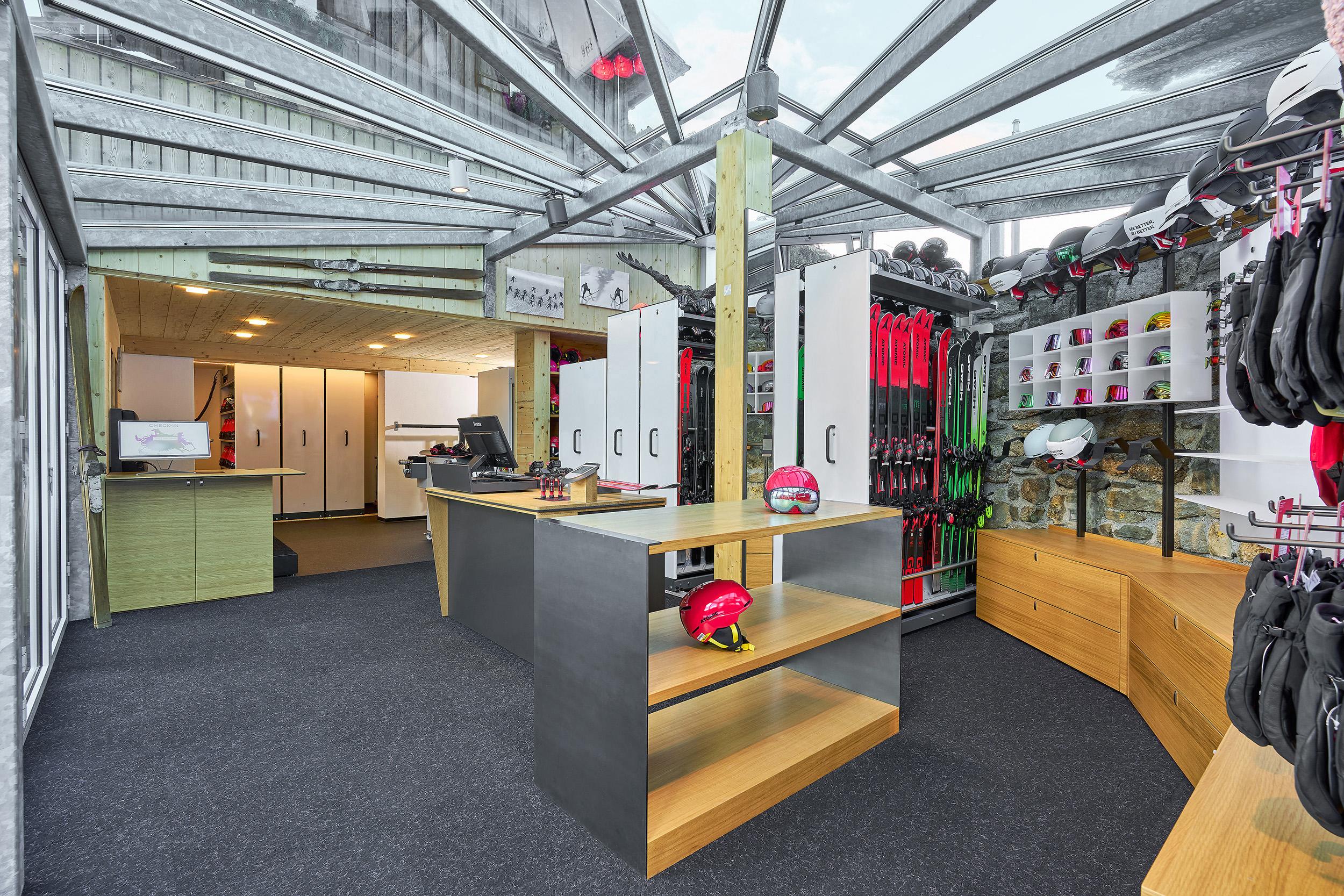 Reference project ski rental system